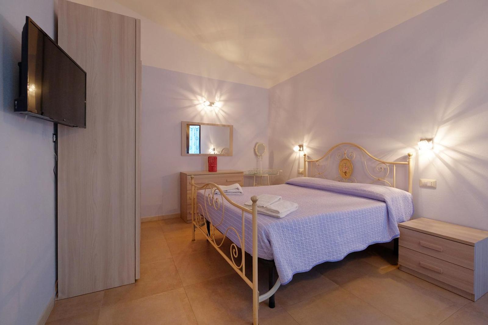 Casa Azzurra - Blue House Hotel Teulada Bagian luar foto